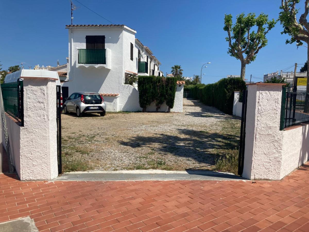 אמפוריבראבה Charmante Maison Coeur De Ville 650M Plage מראה חיצוני תמונה